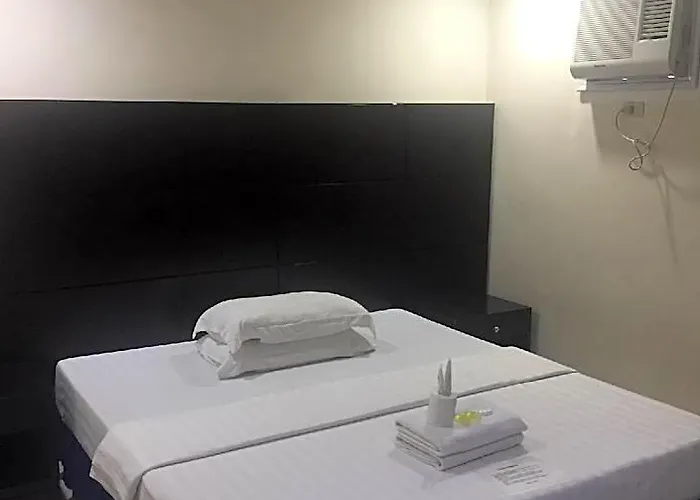Jeamco Royal - Baybay Hotel *